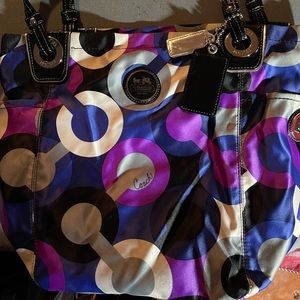 Authentic Coach TOTE